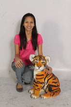 Load image into Gallery viewer, Life-Size Tiger Family